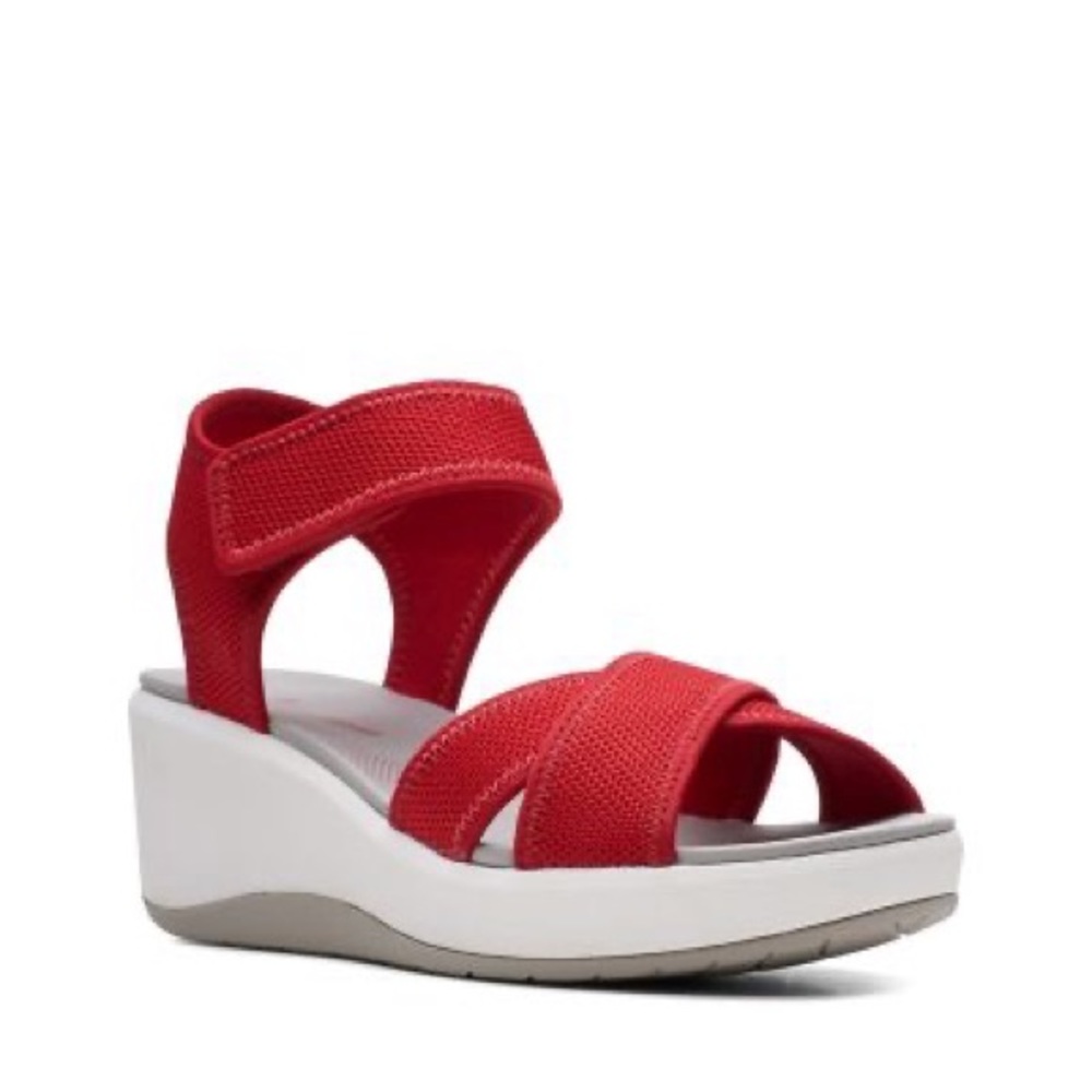 NWOT Clarks Step Cali Skye Red platform wedge sandals Size 10